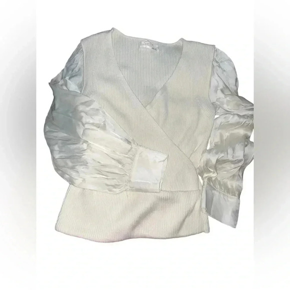 Anthropologie Tops - Anthropologie sweater